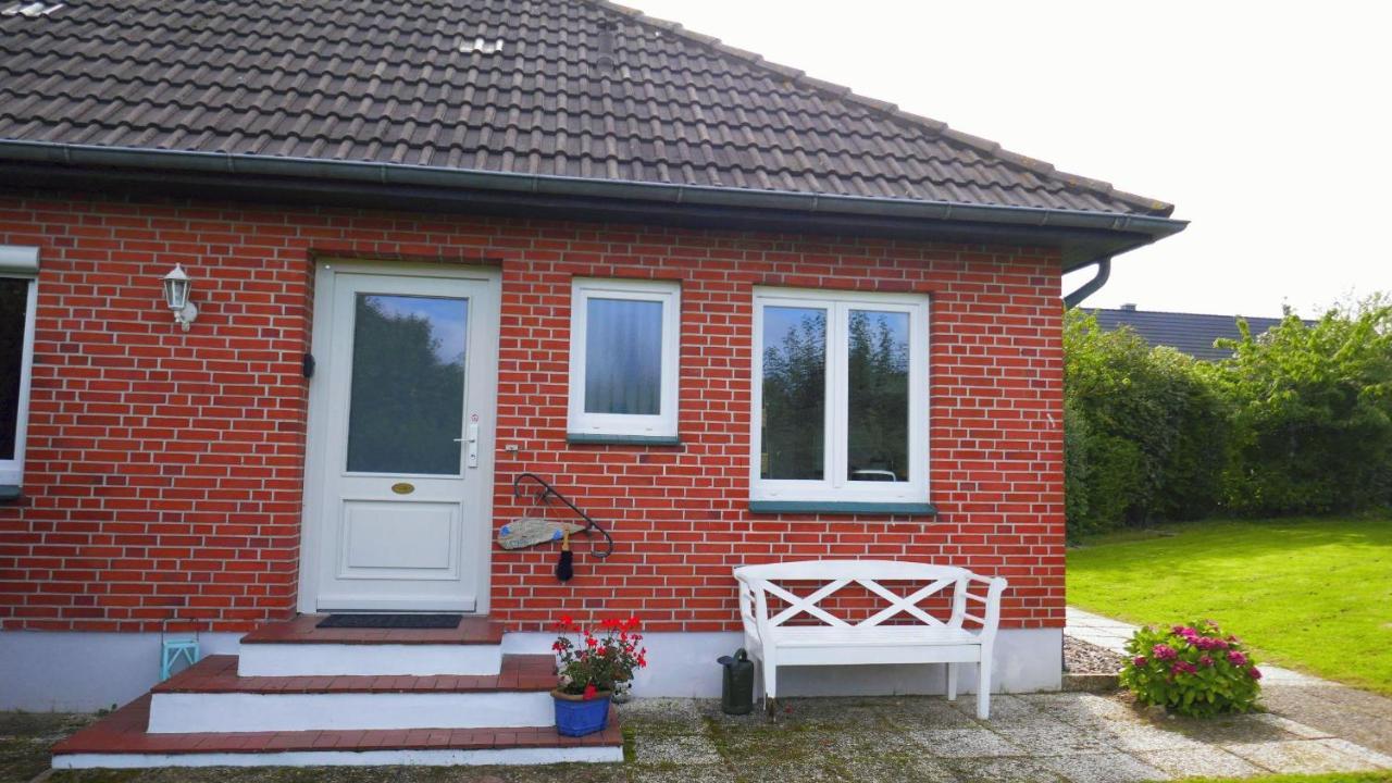 Seeblick II - Gemuetliche 60Qm - Ganzes Haus - 50M Zum Naturstrand - Mit Terrasse Und Grossem Garten Glücksburg Exterior foto