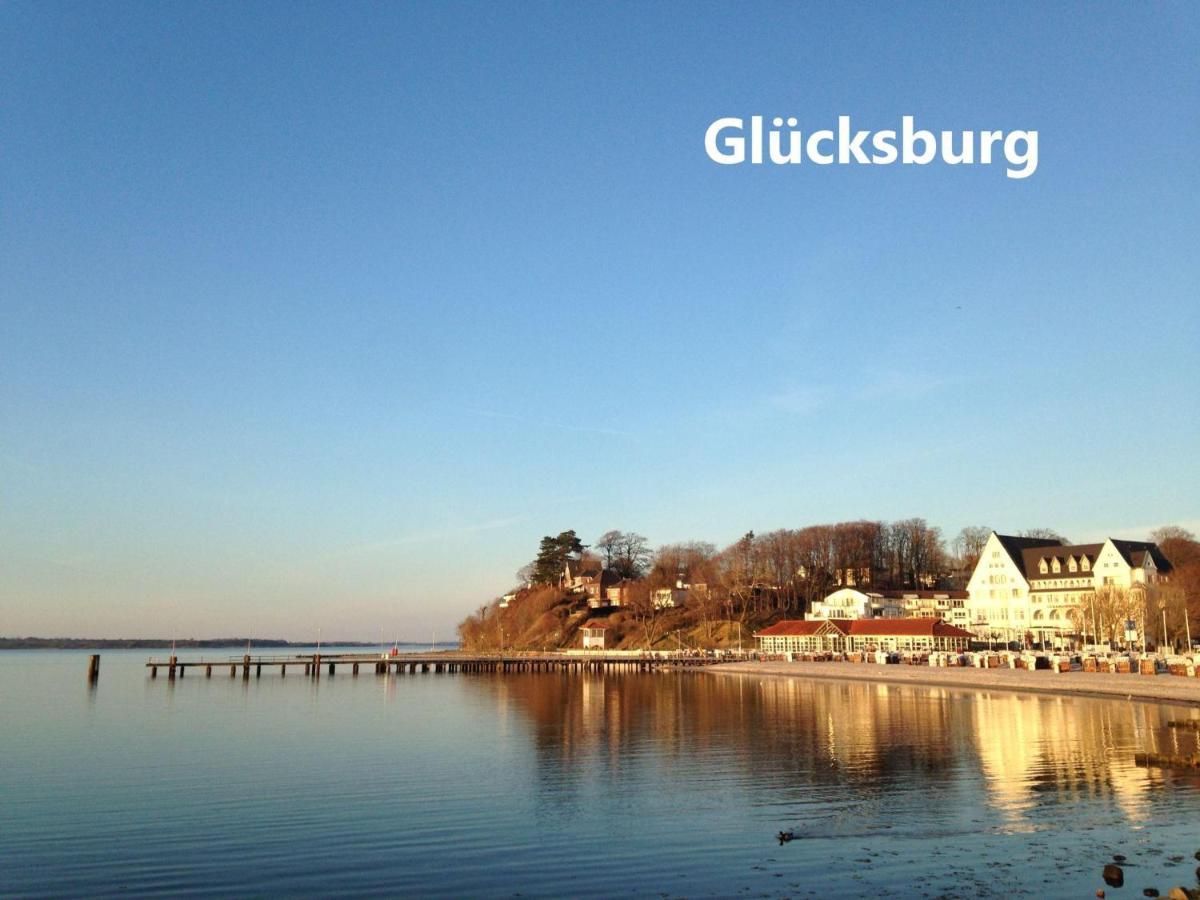 Seeblick II - Gemuetliche 60Qm - Ganzes Haus - 50M Zum Naturstrand - Mit Terrasse Und Grossem Garten Glücksburg Exterior foto